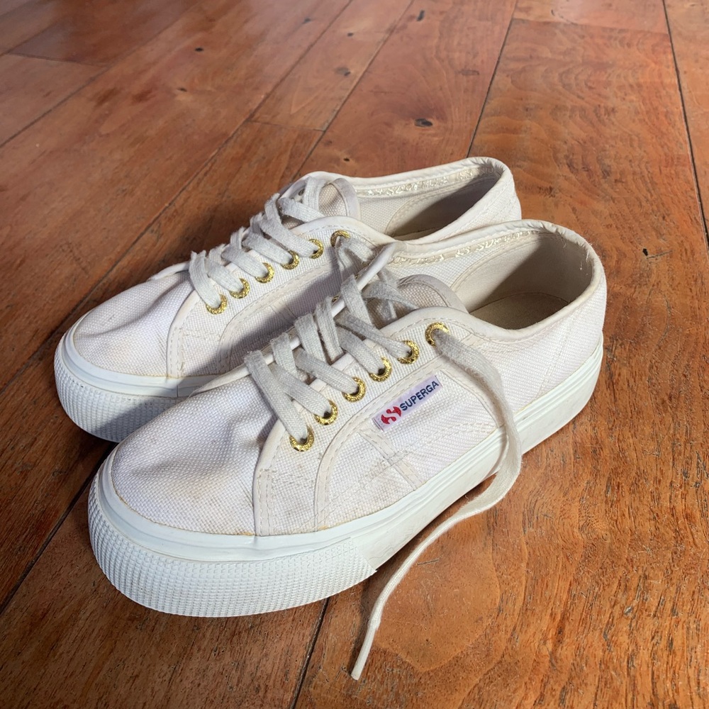 Superga Platform Sneaker, women’s size 8.  White / neutral canvas
